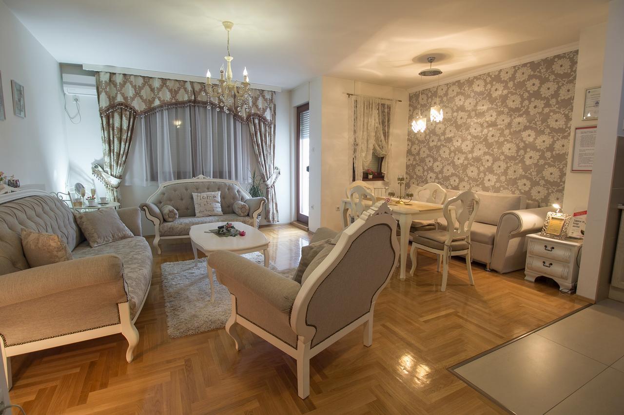 Apartment Barby Banja Luka Buitenkant foto