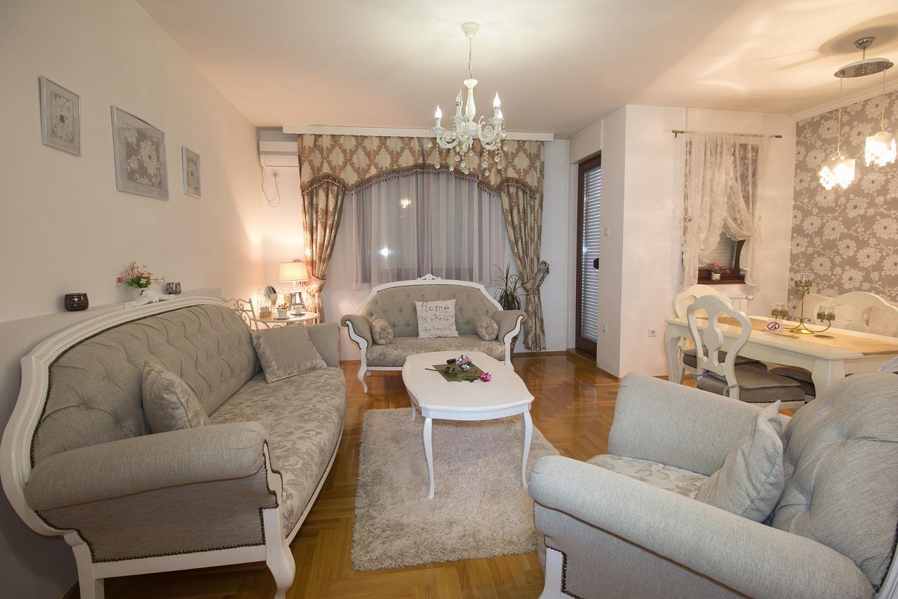 Apartment Barby Banja Luka Buitenkant foto